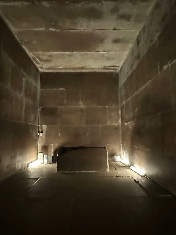 Piezoelectric Phenomena in the King’s Chamber: The Shroud of Turin’s Image Formation